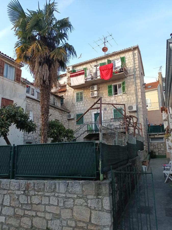 Villa Old Stone House In Historical Area Split Exterior foto